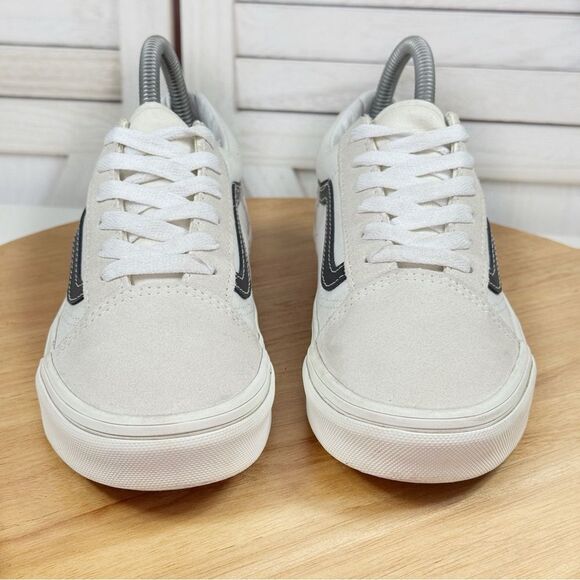 Vans Old Skool Juniors Canvas Suede Low Top Sneakers White Black 4.5 Big Kids - Picture 2 of 10